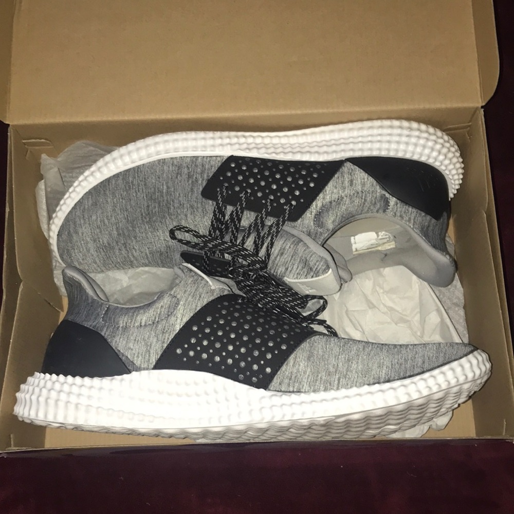 Adidas recovery *BRAND NEW* w/ box!!